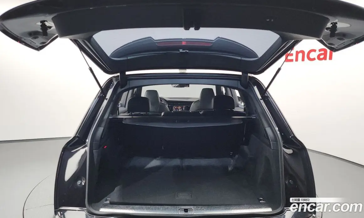 Audi Q7 2021 3.0 автомат (гидро), фото 19