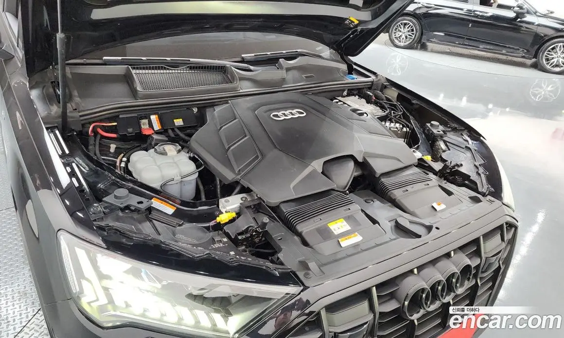 Audi Q7 2021 3.0 автомат (гидро), фото 6