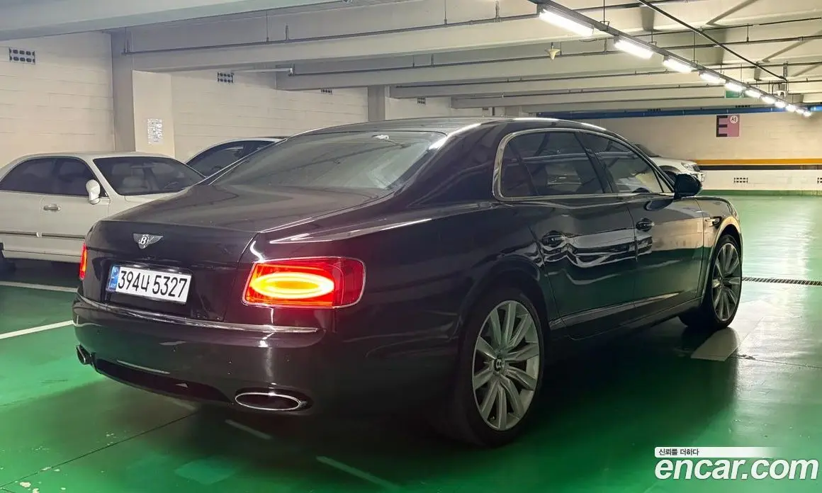 Bentley Flying Spur 2013 6.0 автомат (гидро), фото 2 Bentley Flying Spur 2013 6.0 автомат (гидро), фото 2