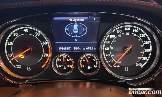 Bentley Flying Spur 2013 6.0 автомат (гидро), миниатюра 11 Bentley Flying Spur 2013 6.0 автомат (гидро), миниатюра 11