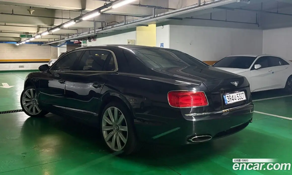 Bentley Flying Spur 2013 6.0 автомат (гидро), фото 4 Bentley Flying Spur 2013 6.0 автомат (гидро), фото 4