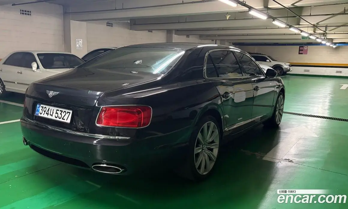 Bentley Flying Spur 2013 6.0 автомат (гидро), фото 9 Bentley Flying Spur 2013 6.0 автомат (гидро), фото 9