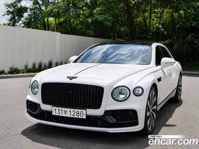 Bentley Flying Spur, 2022, 52 440 км Bentley Flying Spur, 2022, 52 440 км
