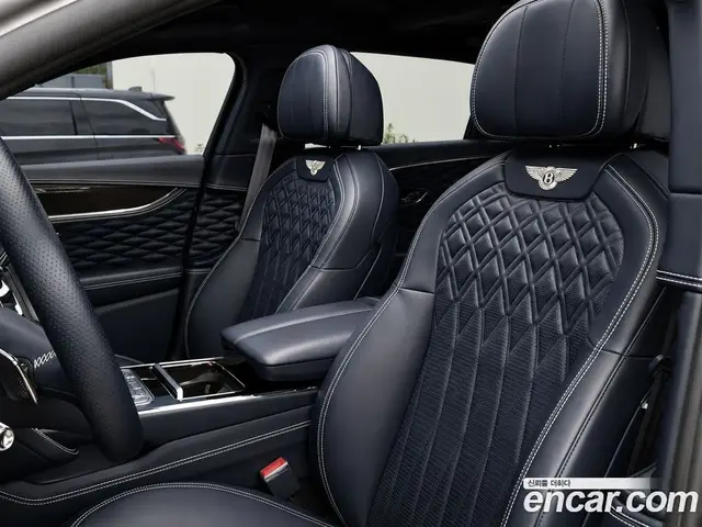 Bentley Flying Spur 2022 4.0 автомат (гидро), миниатюра 10 Bentley Flying Spur 2022 4.0 автомат (гидро), миниатюра 10