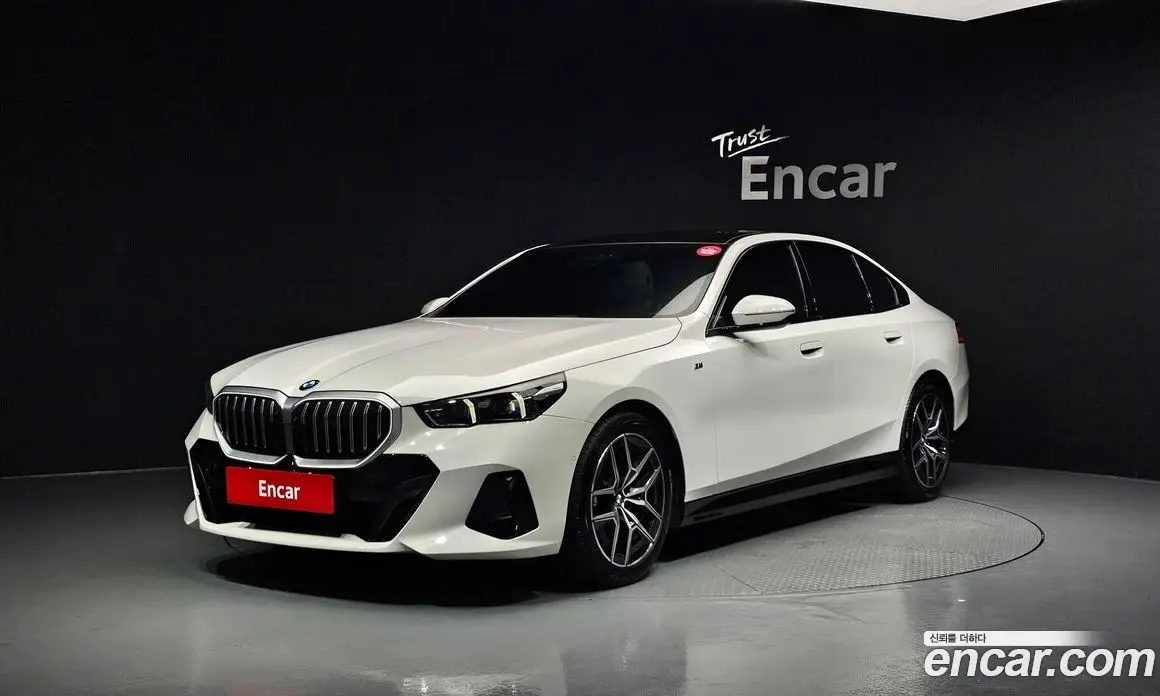 BMW 5 серия 2024 2.0 автомат (гидро), фото 1 BMW 5 серия 2024 2.0 автомат (гидро), фото 1
