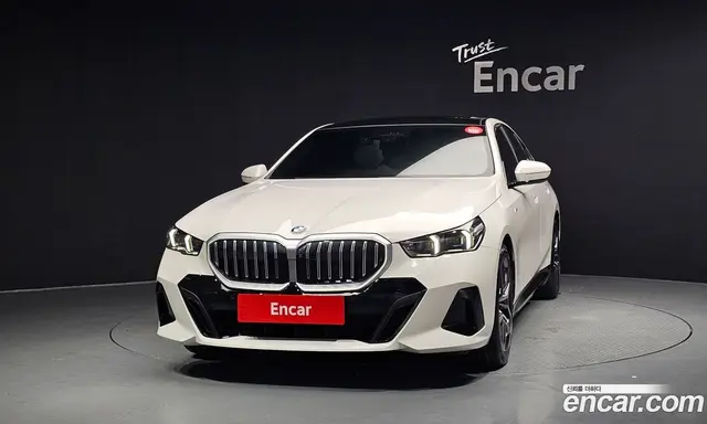 BMW 5 серия 2024 2.0 автомат (гидро), миниатюра 3 BMW 5 серия 2024 2.0 автомат (гидро), миниатюра 3