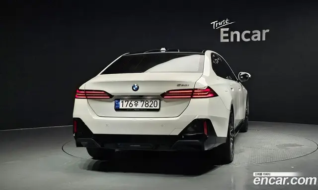 BMW 5 серия 2024 2.0 автомат (гидро), миниатюра 4 BMW 5 серия 2024 2.0 автомат (гидро), миниатюра 4