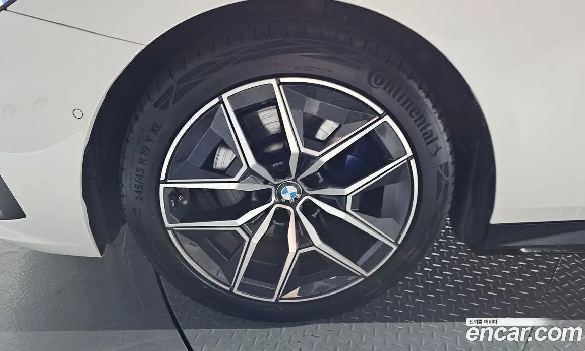 BMW 5 серия 2024 2.0 автомат (гидро), фото 5 BMW 5 серия 2024 2.0 автомат (гидро), фото 5