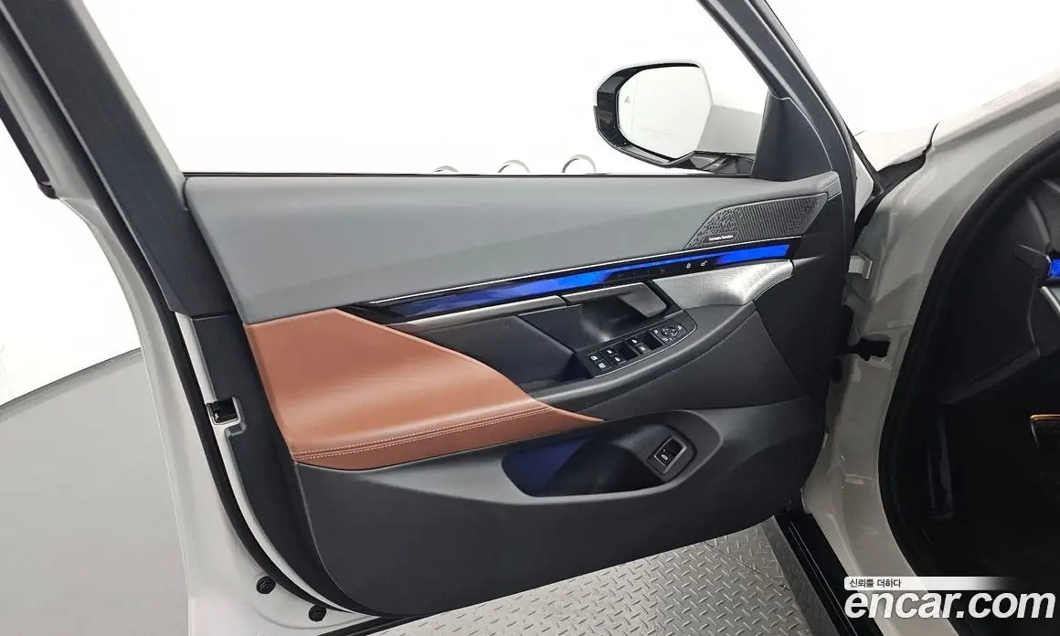 BMW 5 серия 2024 2.0 автомат (гидро), фото 14 BMW 5 серия 2024 2.0 автомат (гидро), фото 14