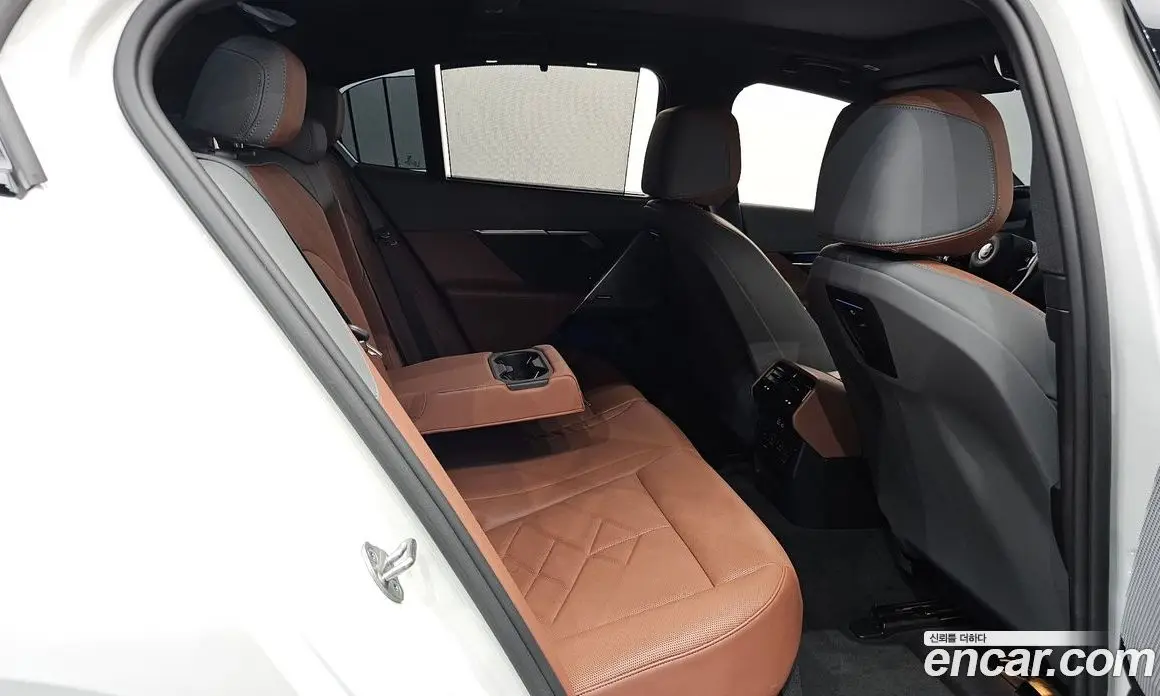 BMW 5 серия 2024 2.0 автомат (гидро), фото 17 BMW 5 серия 2024 2.0 автомат (гидро), фото 17
