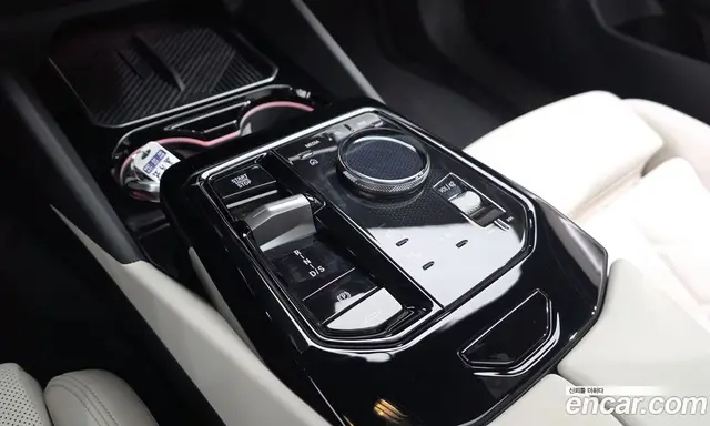 BMW 5 серия 2025 2.0 автомат (гидро), миниатюра 11 BMW 5 серия 2025 2.0 автомат (гидро), миниатюра 11