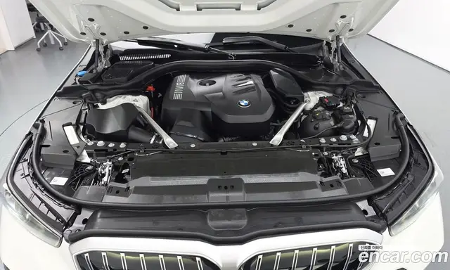 BMW 5 серия 2025 2.0 автомат (гидро), миниатюра 5 BMW 5 серия 2025 2.0 автомат (гидро), миниатюра 5
