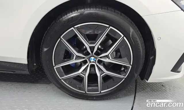 BMW 5 серия 2025 2.0 автомат (гидро), миниатюра 6 BMW 5 серия 2025 2.0 автомат (гидро), миниатюра 6