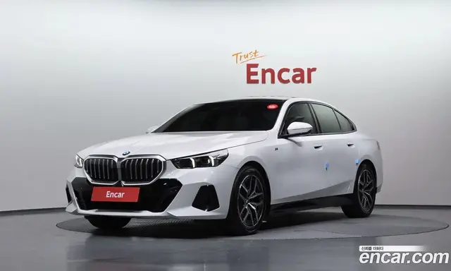 BMW 5 серия 2025 2.0 автомат (гидро), миниатюра 1 BMW 5 серия 2025 2.0 автомат (гидро), миниатюра 1