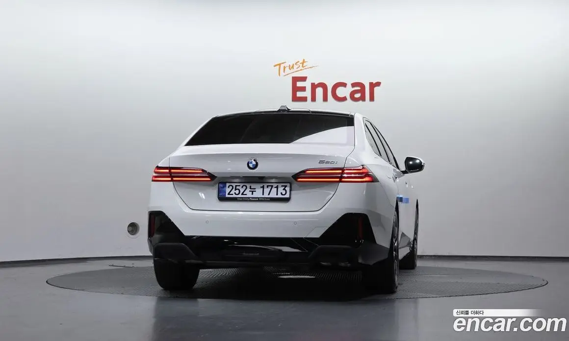 BMW 5 серия 2025 2.0 автомат (гидро), фото 4 BMW 5 серия 2025 2.0 автомат (гидро), фото 4