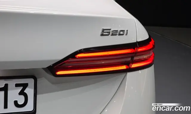 BMW 5 серия 2025 2.0 автомат (гидро), миниатюра 9 BMW 5 серия 2025 2.0 автомат (гидро), миниатюра 9