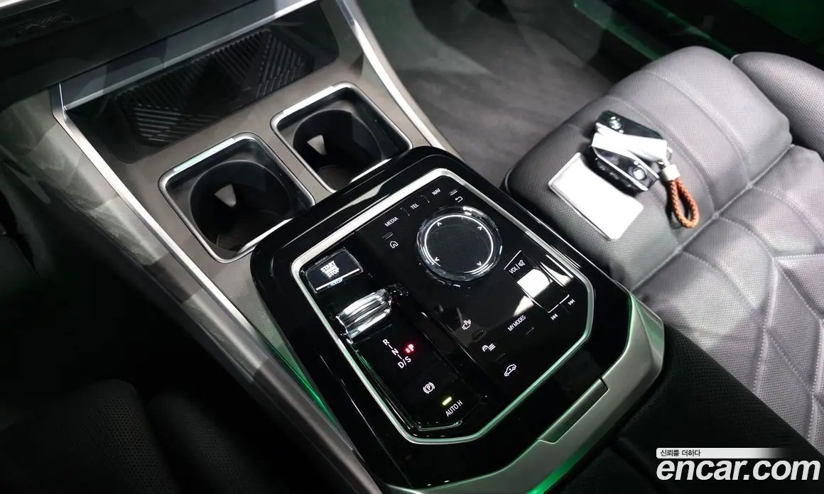 BMW 7 серия 2024 3.0 автомат (гидро), фото 12 BMW 7 серия 2024 3.0 автомат (гидро), фото 12