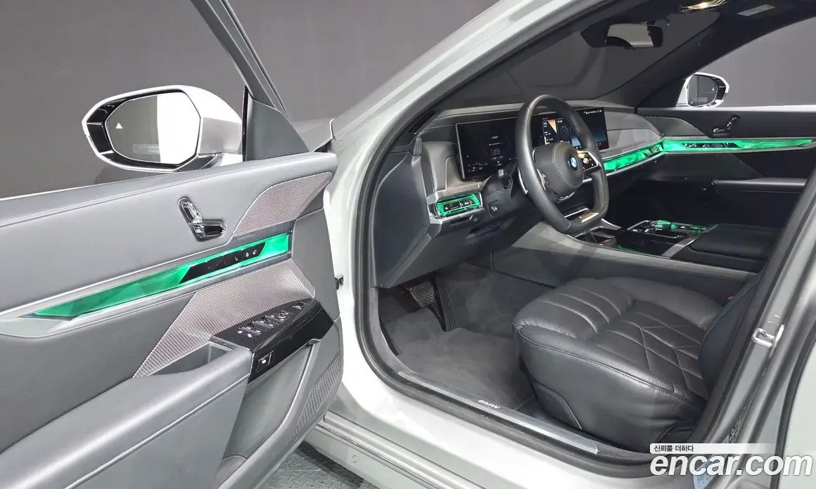BMW 7 серия 2024 3.0 автомат (гидро), фото 13 BMW 7 серия 2024 3.0 автомат (гидро), фото 13