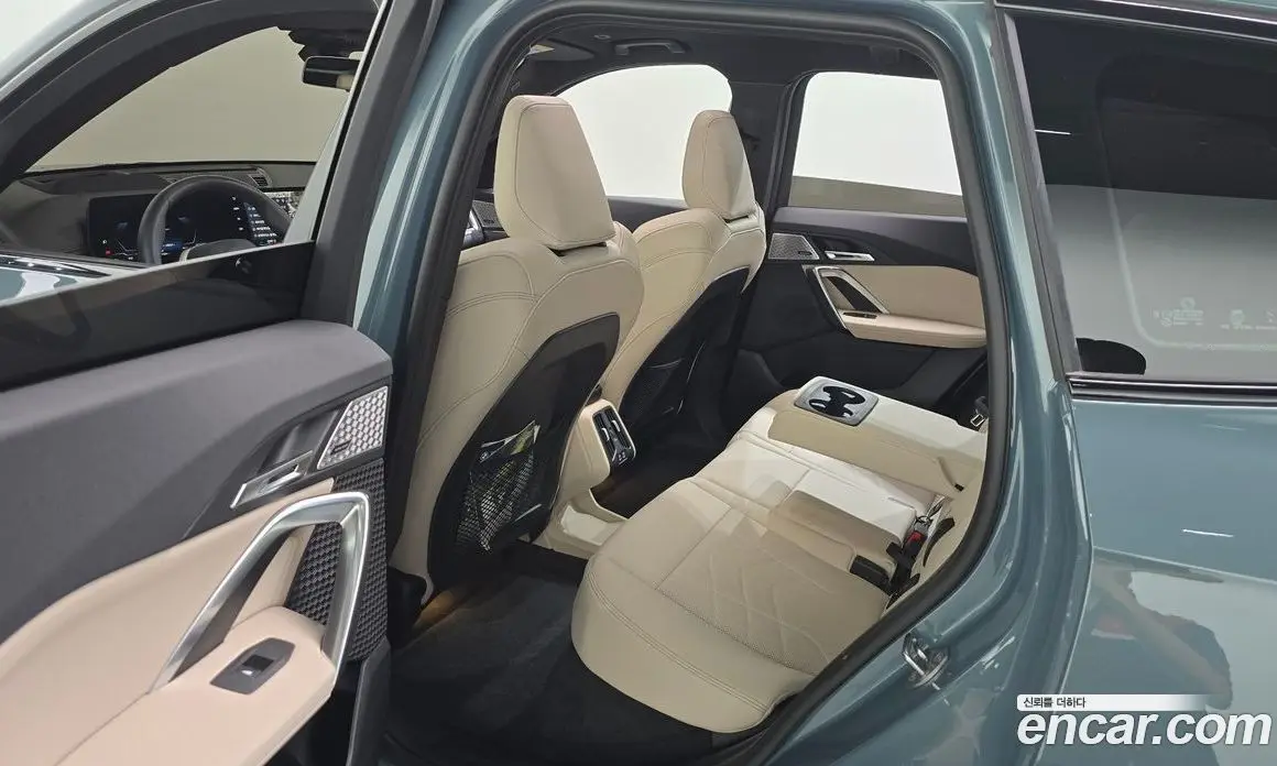 BMW iX1 2024 0.2 автомат (гидро), фото 12 BMW iX1 2024 0.2 автомат (гидро), фото 12