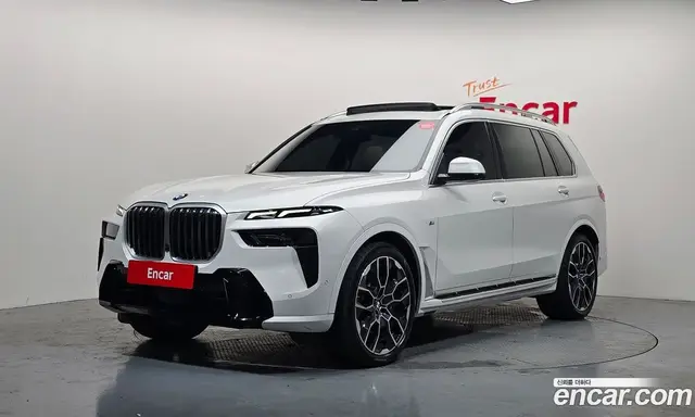 BMW X7 2023 3.0 автомат (гидро), миниатюра 1