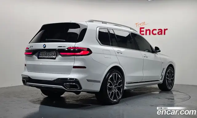 BMW X7 2023 3.0 автомат (гидро), миниатюра 2
