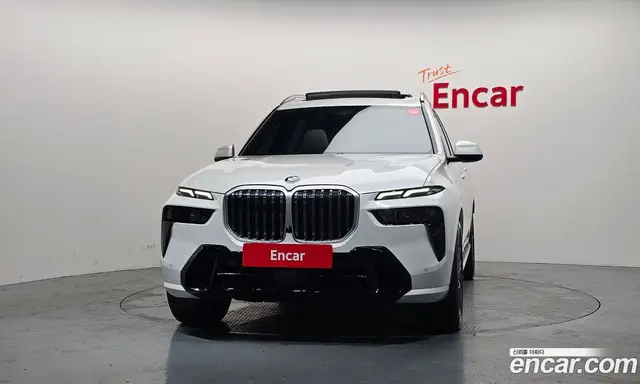 BMW X7 2023 3.0 автомат (гидро), миниатюра 3