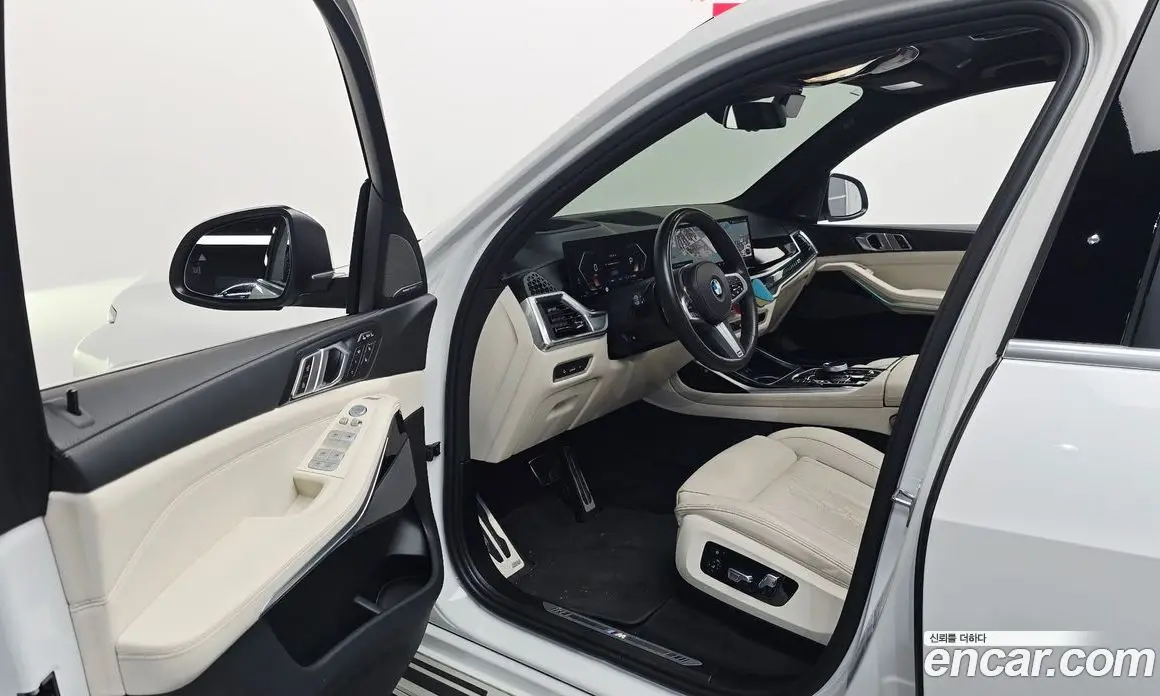 BMW X7 2023 3.0 автомат (гидро), фото 10