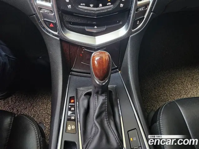 Cadillac SRX 2015 3.0 автомат (гидро), миниатюра 9
