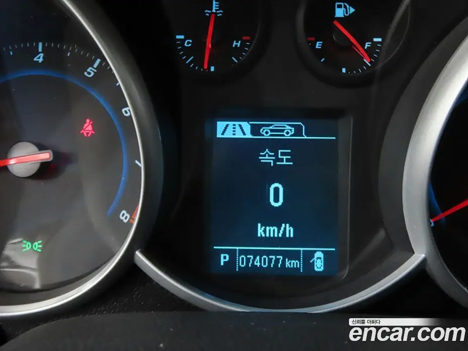 Chevrolet Cruze 2016 1.8 автомат (гидро), фото 8 Chevrolet Cruze 2016 1.8 автомат (гидро), фото 8