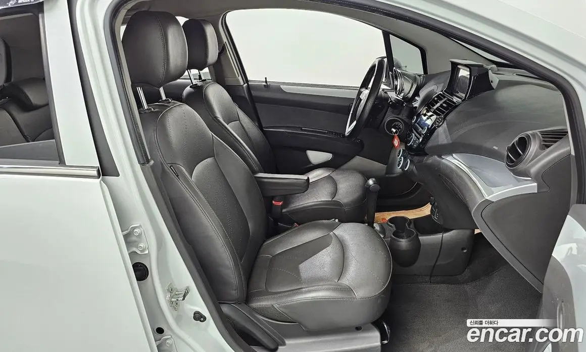 Chevrolet Spark 2014 1.0 автомат (гидро), фото 16 Chevrolet Spark 2014 1.0 автомат (гидро), фото 16