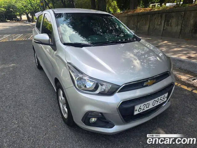 Chevrolet Spark 2015 1.0 автомат (гидро), миниатюра 2