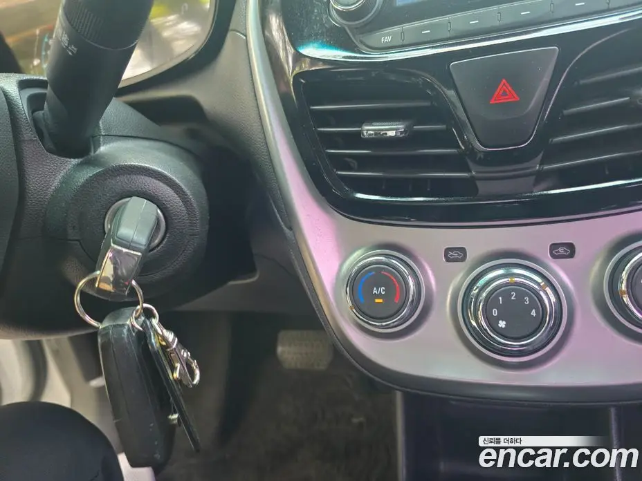 Chevrolet Spark 2015 1.0 автомат (гидро), фото 16