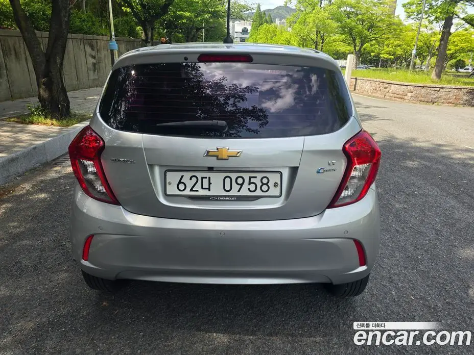 Chevrolet Spark 2015 1.0 автомат (гидро), фото 5