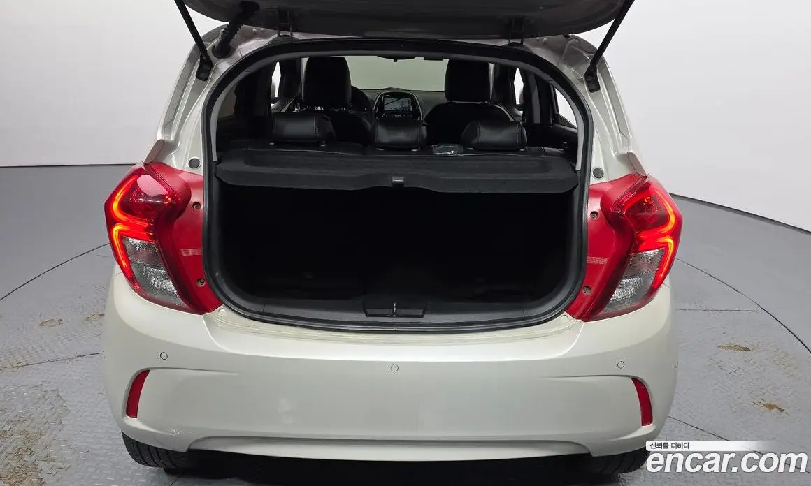 Chevrolet Spark 2016 1.0 автомат (гидро), фото 20