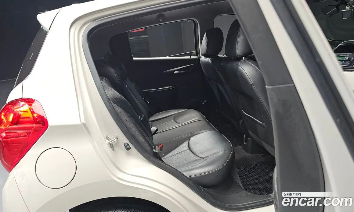 Chevrolet Spark 2017 1.0 автомат (гидро), фото 11