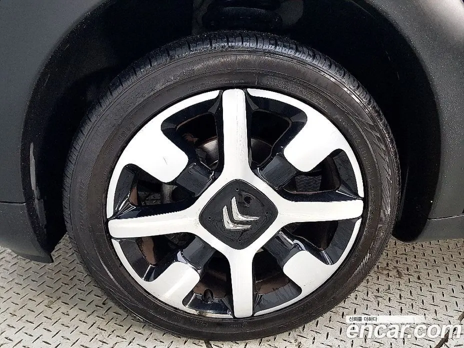 Citroen C4 Cactus 2018 1.6 автомат (гидро), фото 20 Citroen C4 Cactus 2018 1.6 автомат (гидро), фото 20