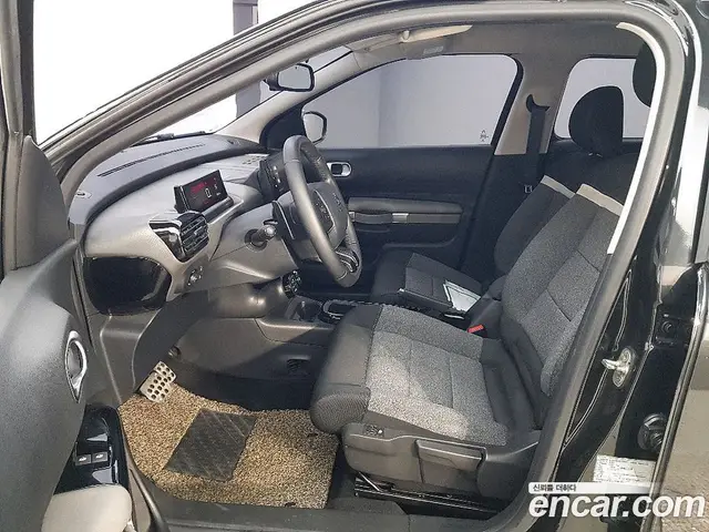 Citroen C4 Cactus 2018 1.6 автомат (гидро), миниатюра 8 Citroen C4 Cactus 2018 1.6 автомат (гидро), миниатюра 8