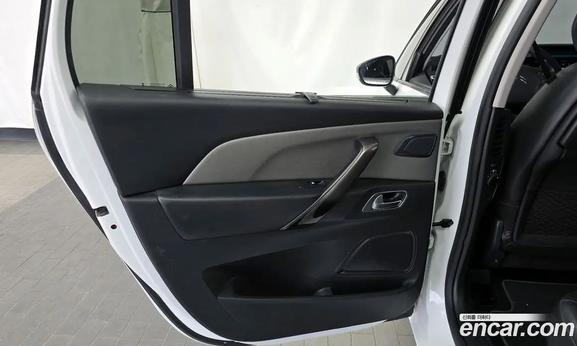Citroen C4 Spacetourer 2021 1.5 автомат (гидро), фото 15 Citroen C4 Spacetourer 2021 1.5 автомат (гидро), фото 15