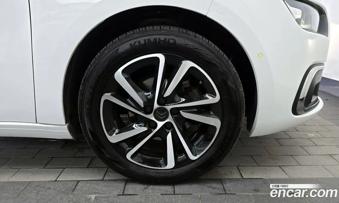 Citroen C4 Spacetourer 2021 1.5 автомат (гидро), фото 7 Citroen C4 Spacetourer 2021 1.5 автомат (гидро), фото 7