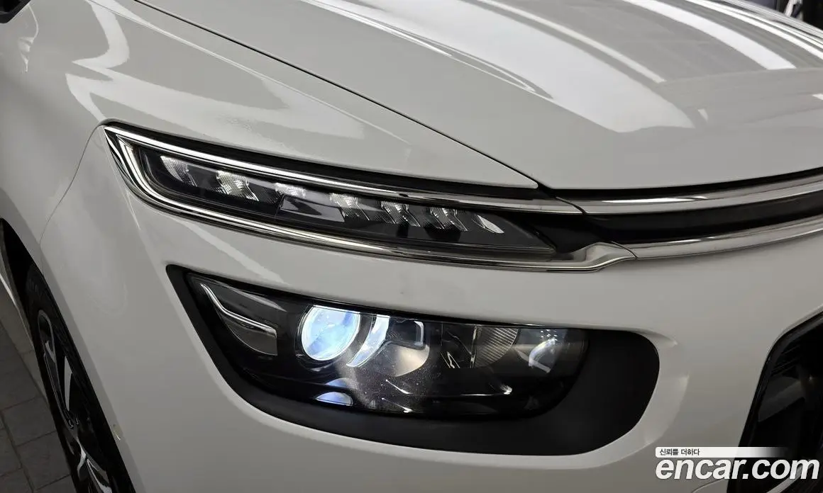 Citroen C4 Spacetourer 2021 1.5 автомат (гидро), фото 8 Citroen C4 Spacetourer 2021 1.5 автомат (гидро), фото 8