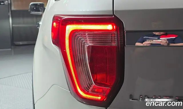 Ford Explorer 2019 2.3 автомат (гидро), миниатюра 9 Ford Explorer 2019 2.3 автомат (гидро), миниатюра 9