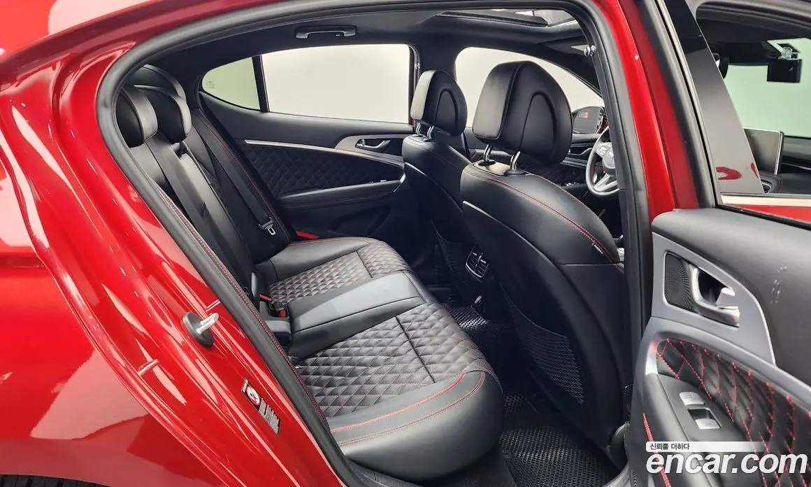 Genesis G70 2019 3.3 автомат (гидро), фото 17 Genesis G70 2019 3.3 автомат (гидро), фото 17