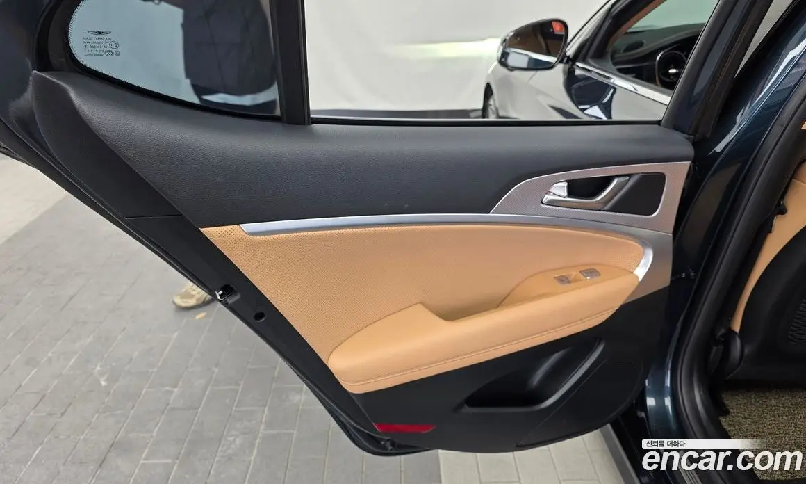 Genesis G70 2022 2.0 автомат (гидро), фото 15 Genesis G70 2022 2.0 автомат (гидро), фото 15
