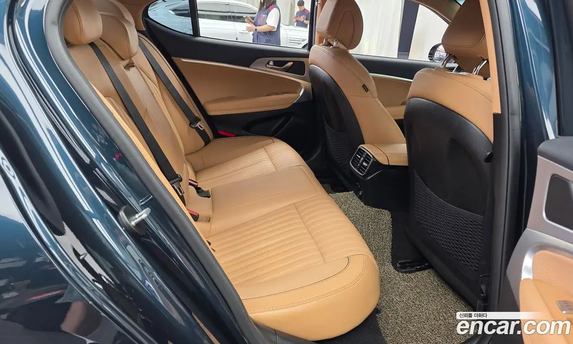 Genesis G70 2022 2.0 автомат (гидро), фото 17 Genesis G70 2022 2.0 автомат (гидро), фото 17