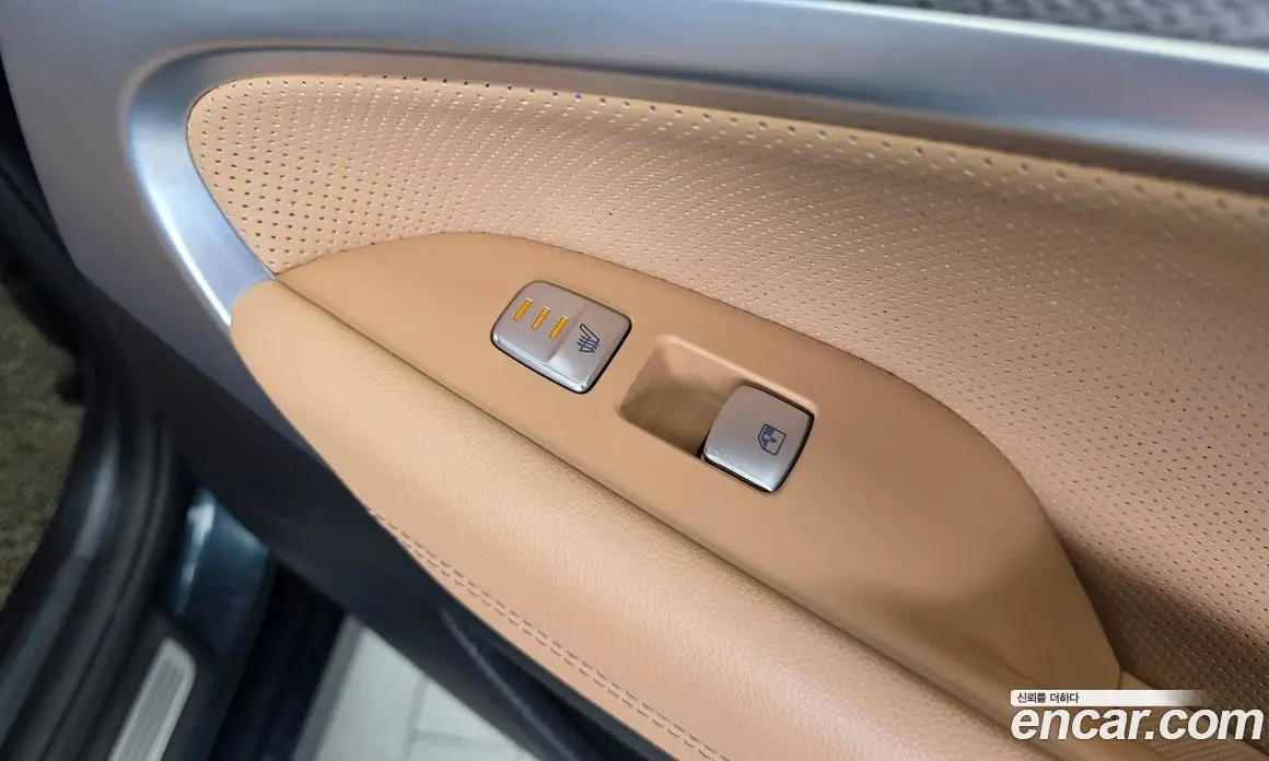 Genesis G70 2022 2.0 автомат (гидро), фото 24 Genesis G70 2022 2.0 автомат (гидро), фото 24