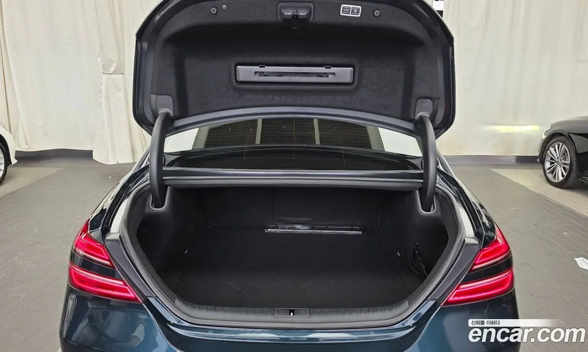 Genesis G70 2022 2.0 автомат (гидро), фото 26 Genesis G70 2022 2.0 автомат (гидро), фото 26