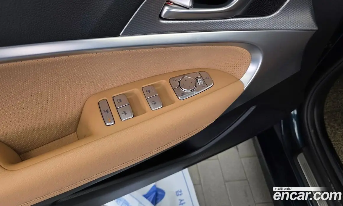 Genesis G70 2022 2.0 автомат (гидро), фото 28 Genesis G70 2022 2.0 автомат (гидро), фото 28