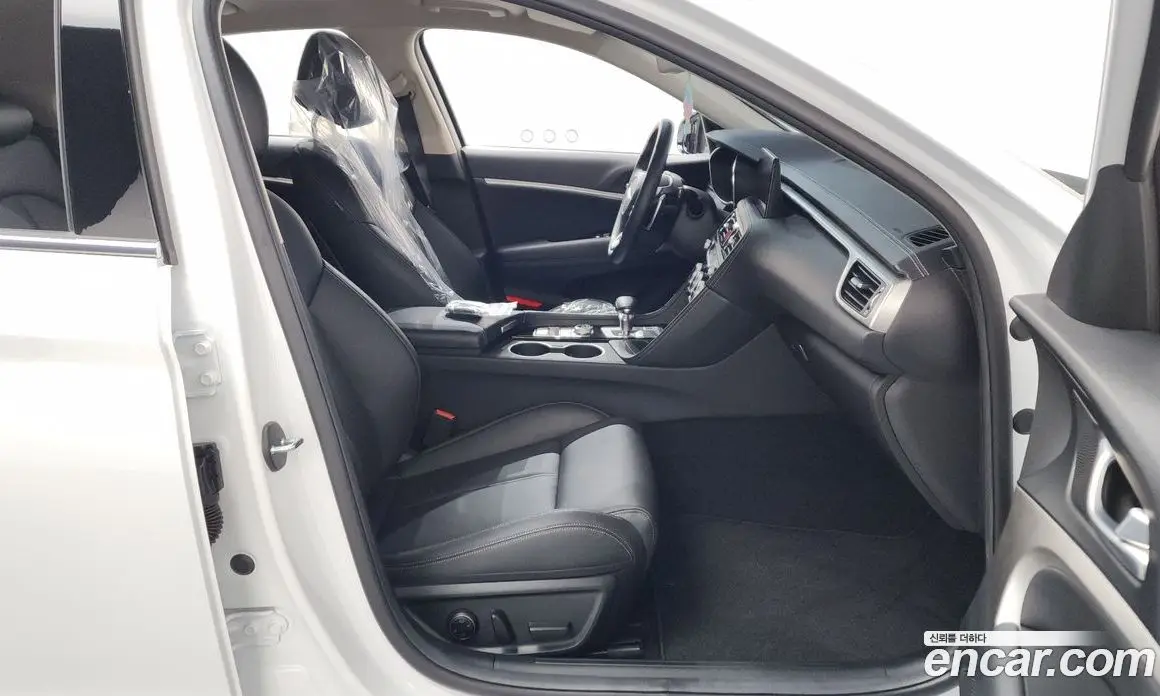 Genesis G70 2023 2.0 автомат (гидро), фото 16