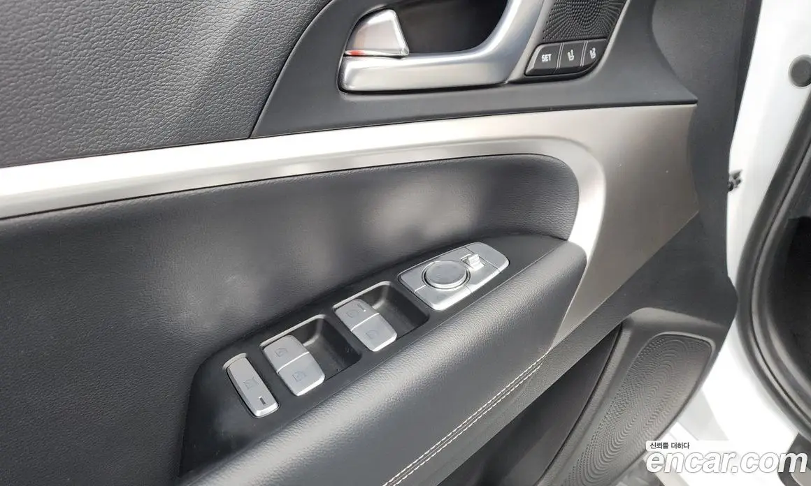Genesis G70 2023 2.0 автомат (гидро), фото 30