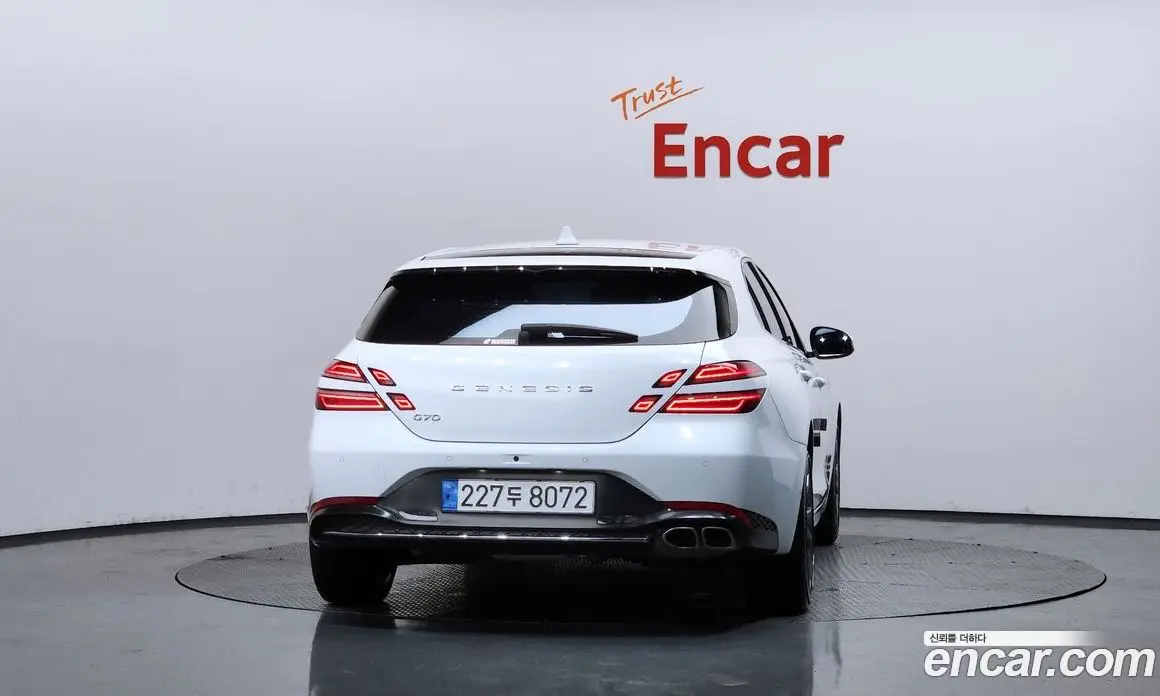 Genesis G70 2023 2.0 автомат (гидро), фото 4